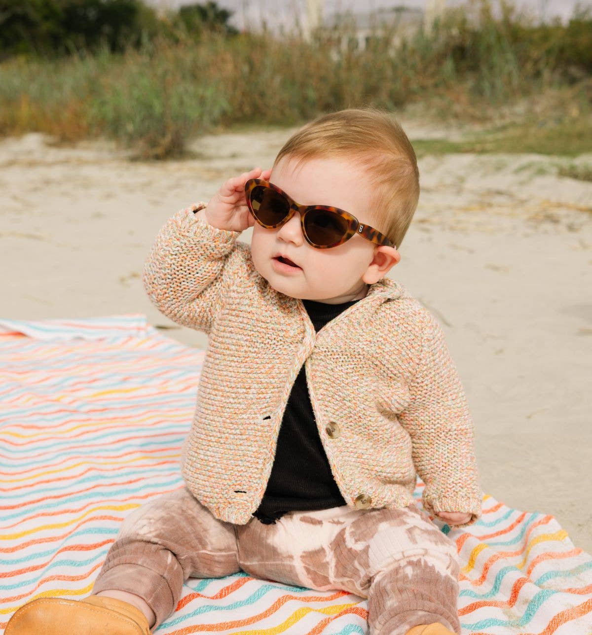 Classic Tortoise Cat-Eye Sunglasses for Babies and Kids