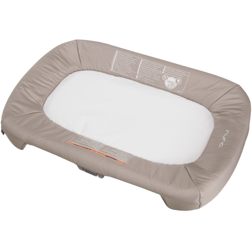 Nuna SENA Aire Changer