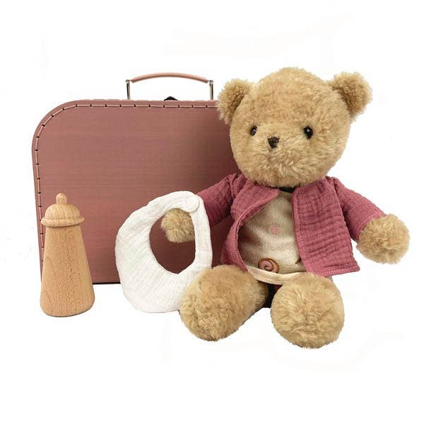 Morrissette With Clothes In A Case
