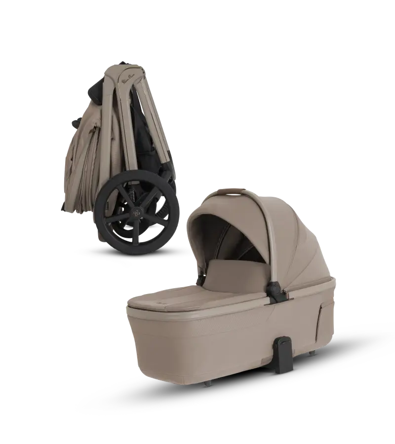 Silver Cross Cove 2 Compact Bassinet in Champagne