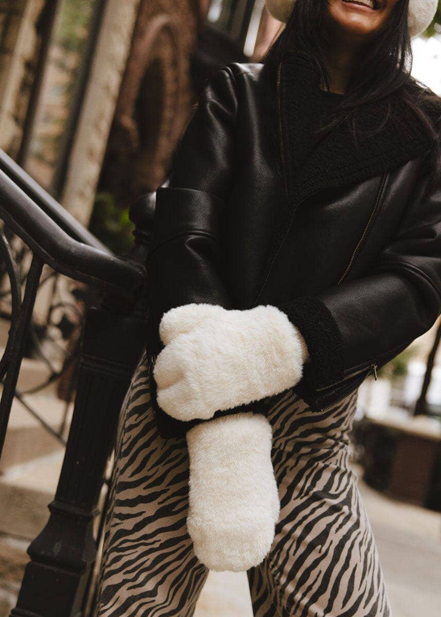 MAD HTR Faux Fur Mittens - Ivory