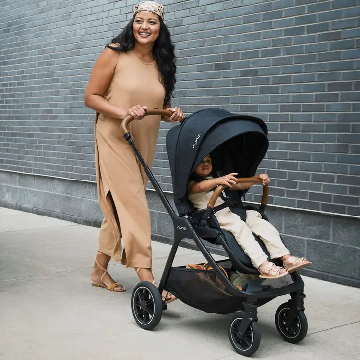 Nuna Triv Next Stroller with Magnetic Buckle