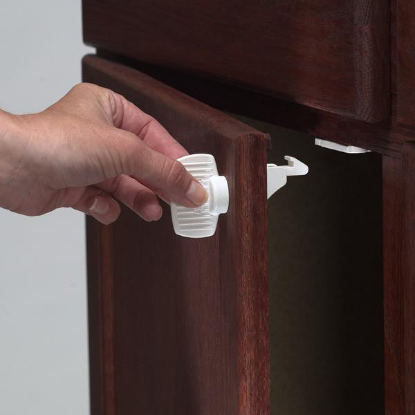Kid Co. Magnet Key & Holder