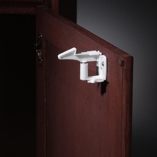 Kid Co. Spring Action Lock