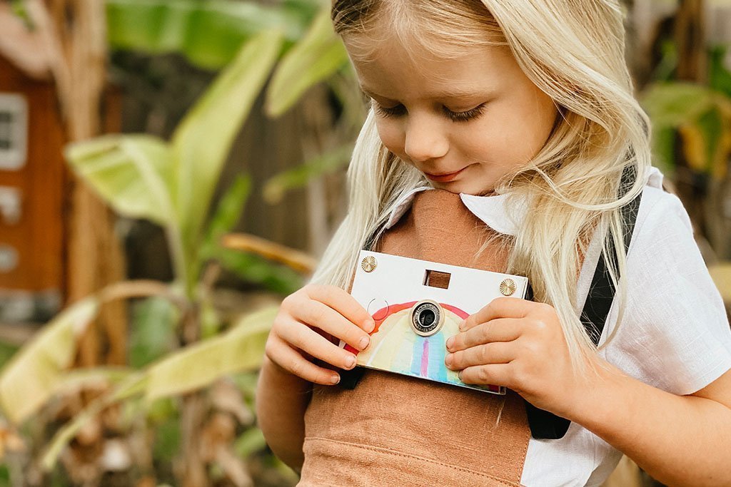 Amazing Rainbow Paper Digital Camera - Tadpole