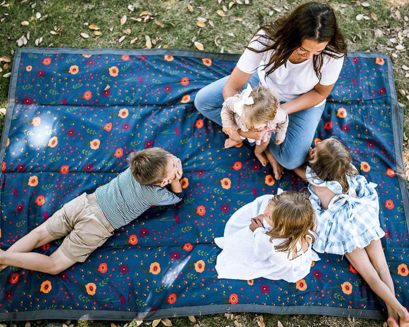 Little Unicorn Outdoor Blanket 5" x 7" - Tadpole