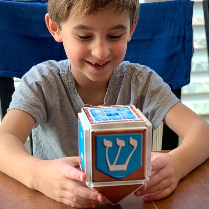 Magna-Tiles Hanukkah Gingerbread House - Tadpole