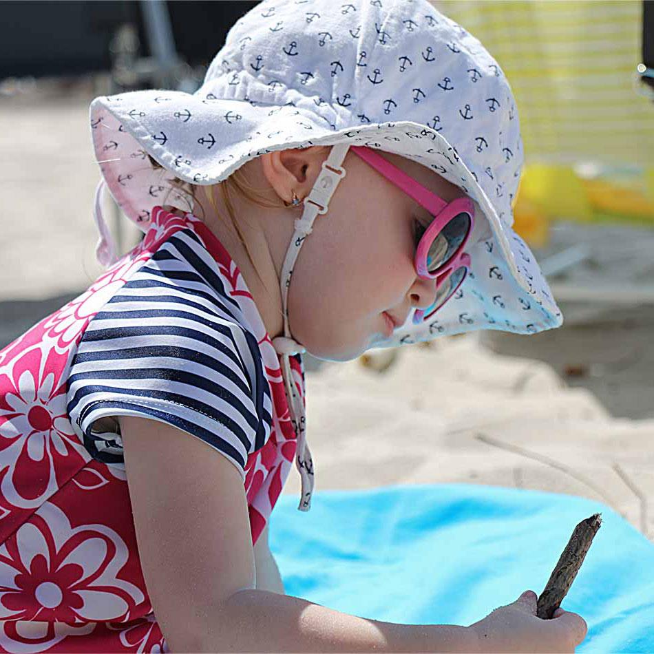 Twinkebelle Grow-With-Me Sun Hat Anchors - Tadpole